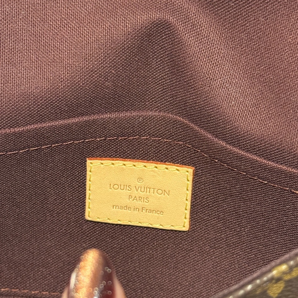Louis Vuitton Monogram Clutch with Gold Chain - Picture 2 of 9